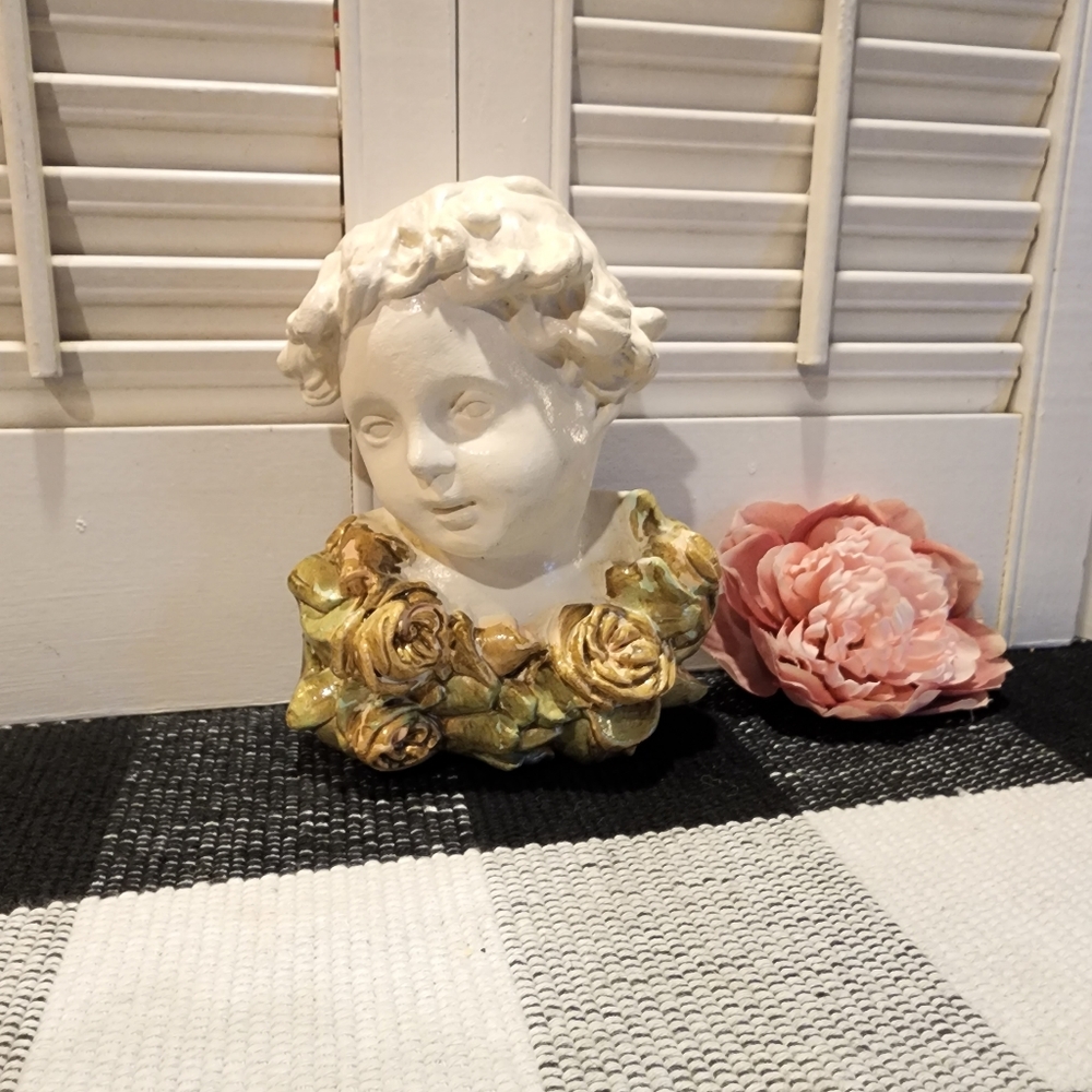 Shabby Chic Decor - Picture 2 of 4